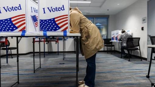 Avec le vote anticipé aux Etats-Unis, Kamala Harris prend de l’avance
