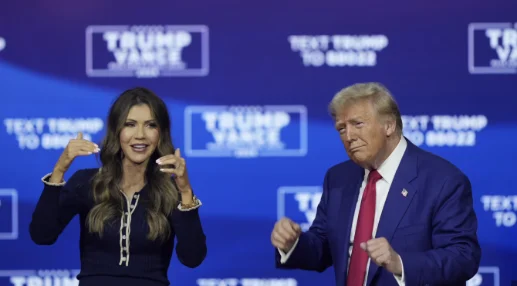 Donald Trump confond meeting et soirée musicale, et c’est l’Amérique qui se pose des questions sur sa santé mentale
